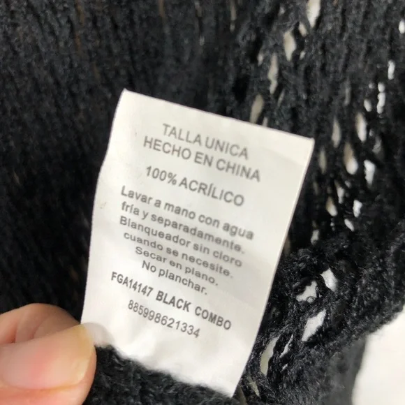 Black Netting Knit Infinity Loop Scarf - Picture 4 of 5